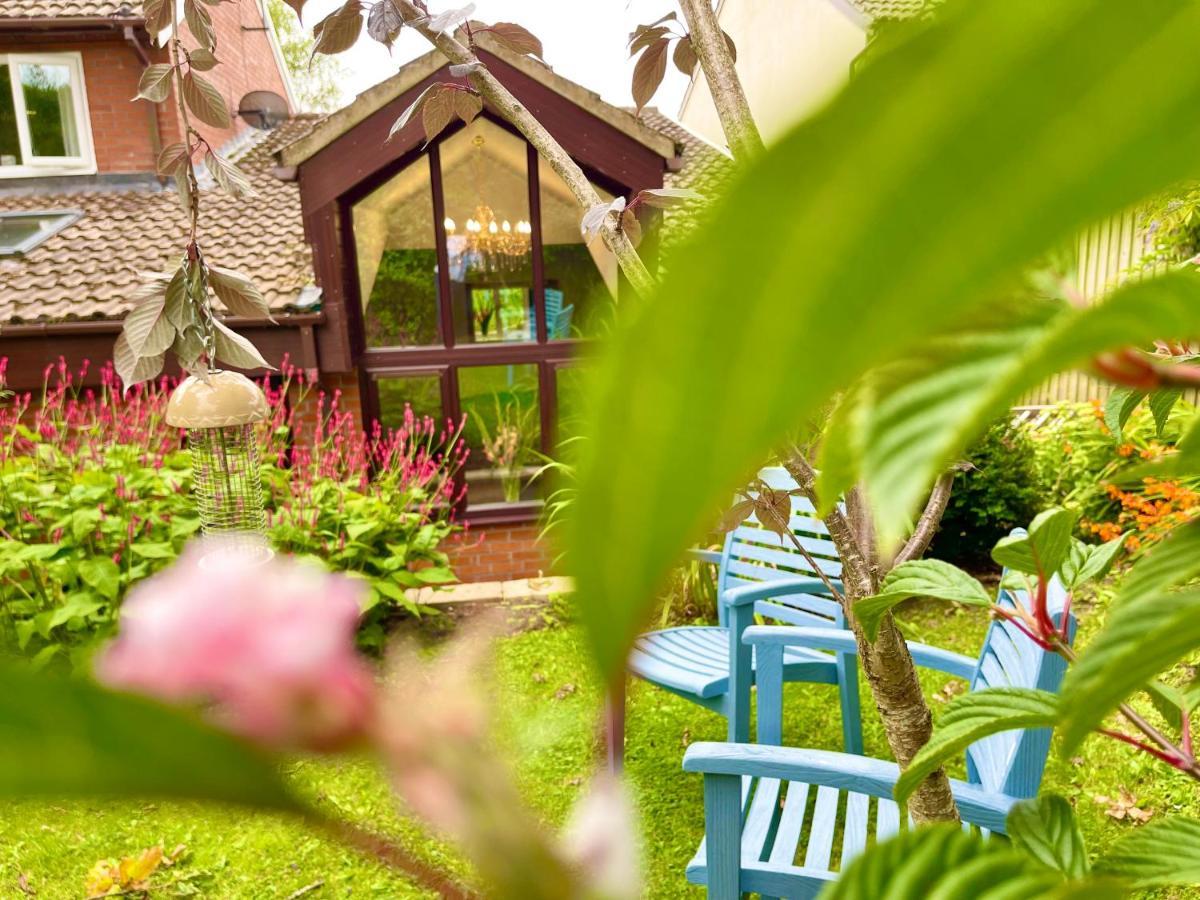 Penderi House Usk With Cymru Holidays ภายนอก รูปภาพ