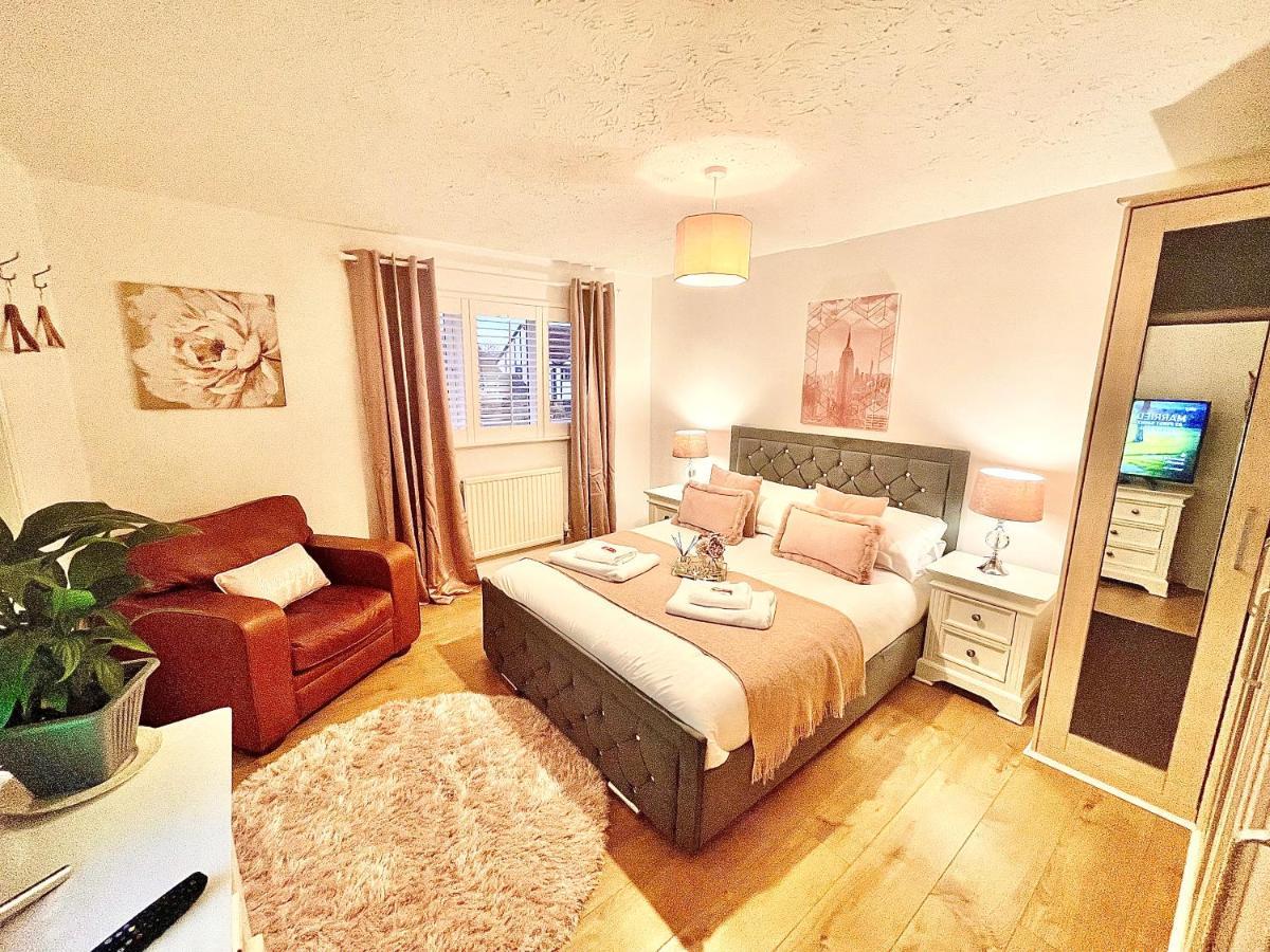 Penderi House Usk With Cymru Holidays ภายนอก รูปภาพ
