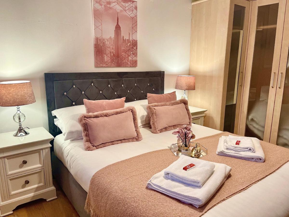 Penderi House Usk With Cymru Holidays ภายนอก รูปภาพ